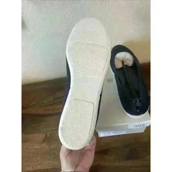 NEW IN BOX Bandolino Umma 2 Navy Blue Flats size 10 MSRP$80 - Picture 7 of 8